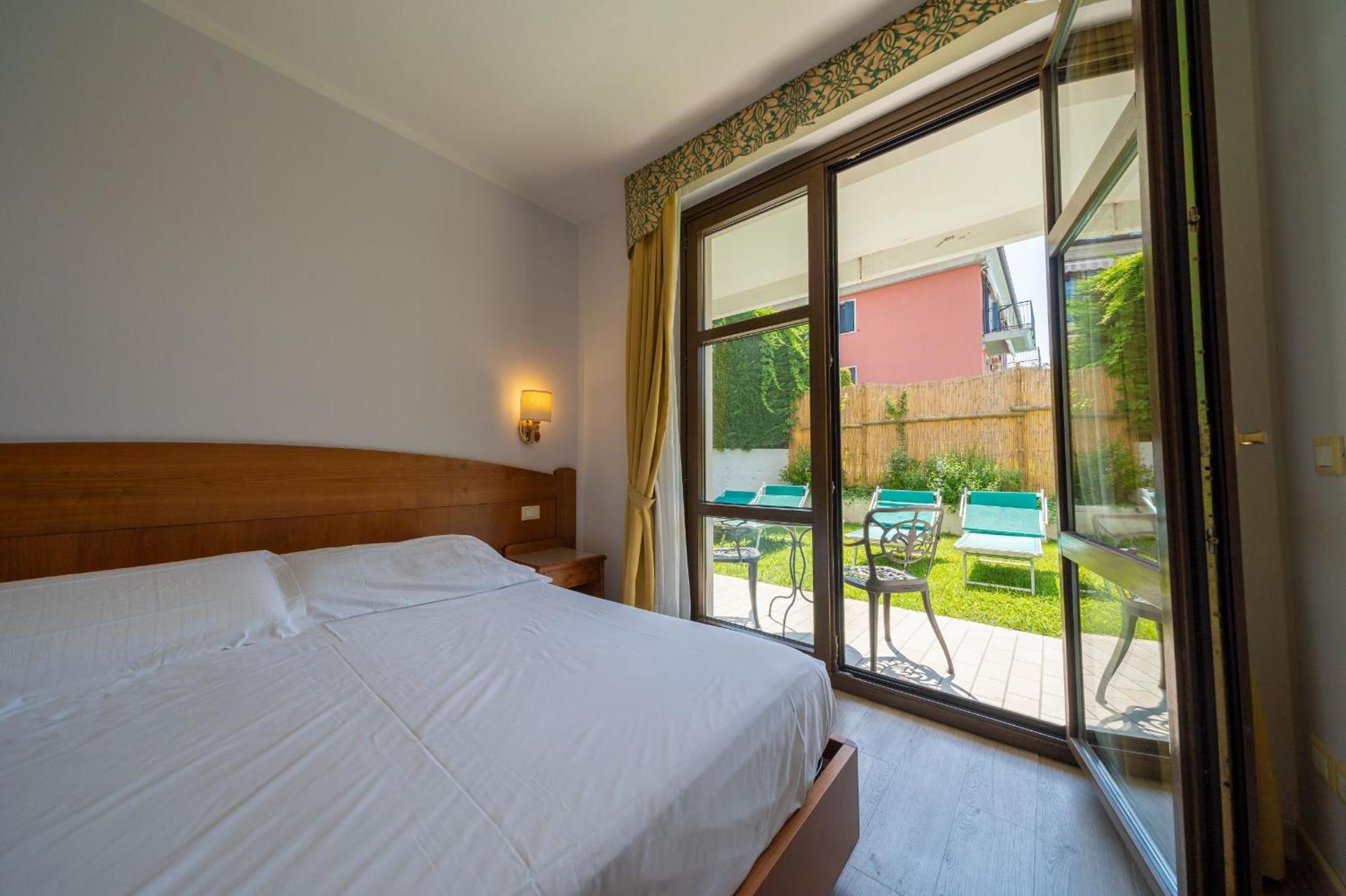 Hotel Smeraldo Lazise Dış mekan fotoğraf
